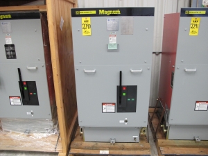 BREAKER, CIRCUIT TYPE, POWER KIND, 3000 AMP RATING, 4160 VOLT RATING, 3 POLE. REPLACEMENT ROLL-IN UNITS FOR ABB 5HK350-3000. PART # 5ISB3-350-30000SR (W-44) LOADING & HANDLING FEE $15-